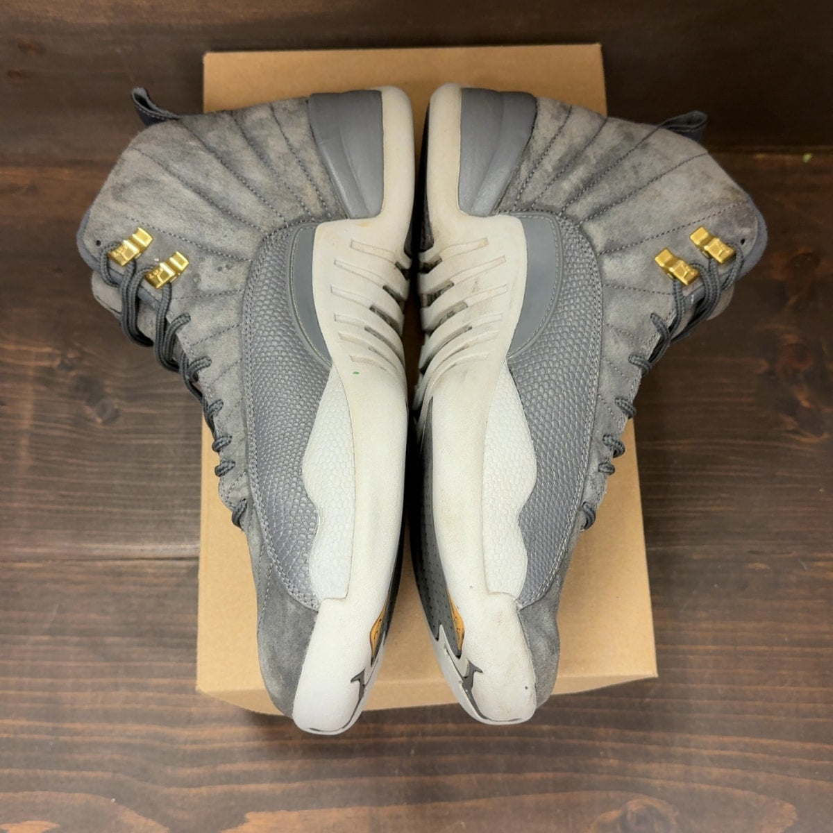 Jordan 12 Retro Dark Grey Size 11 (Pre-Owned) - Image 4