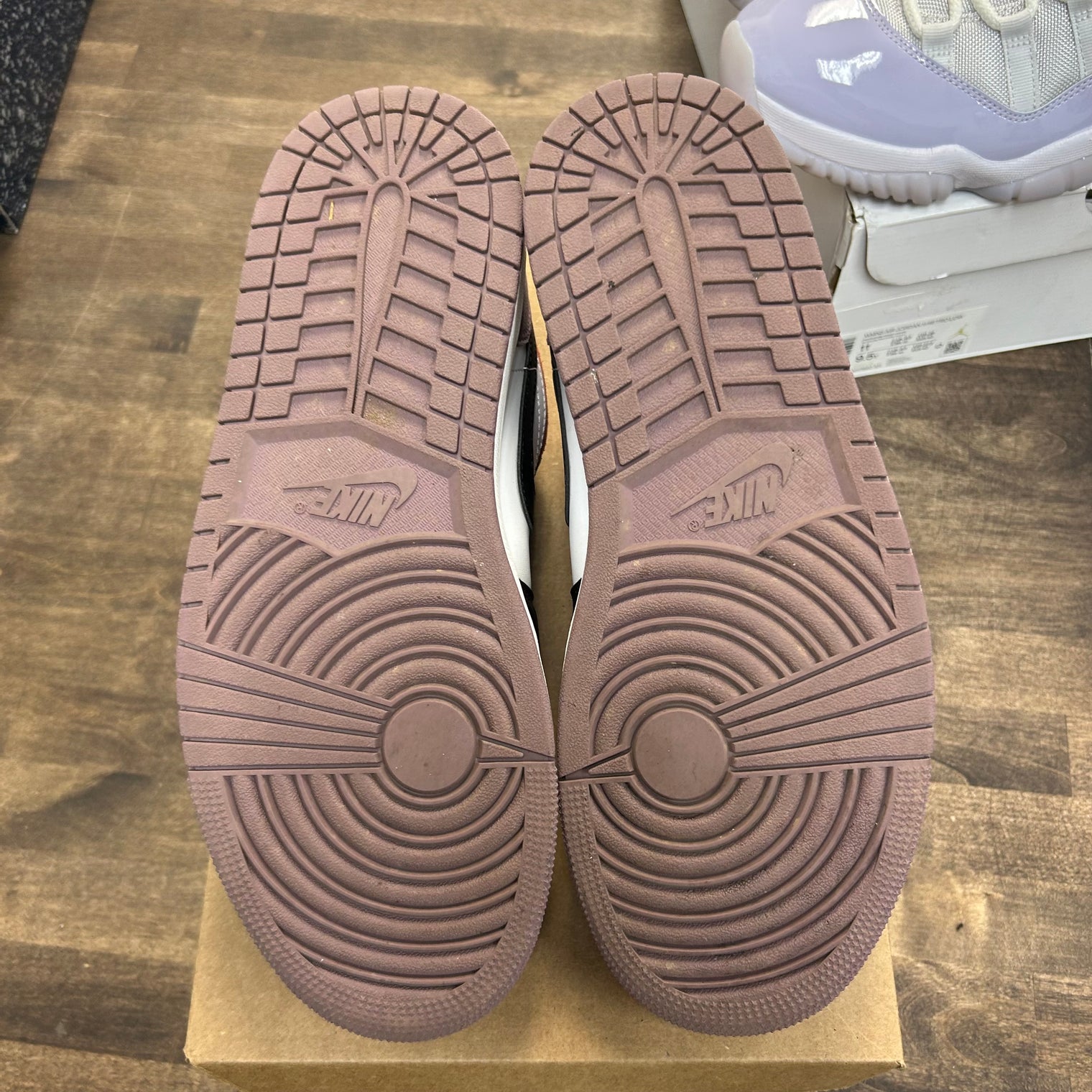 Sky J Mauve Jordan 1 Low SE (USED, No Box)