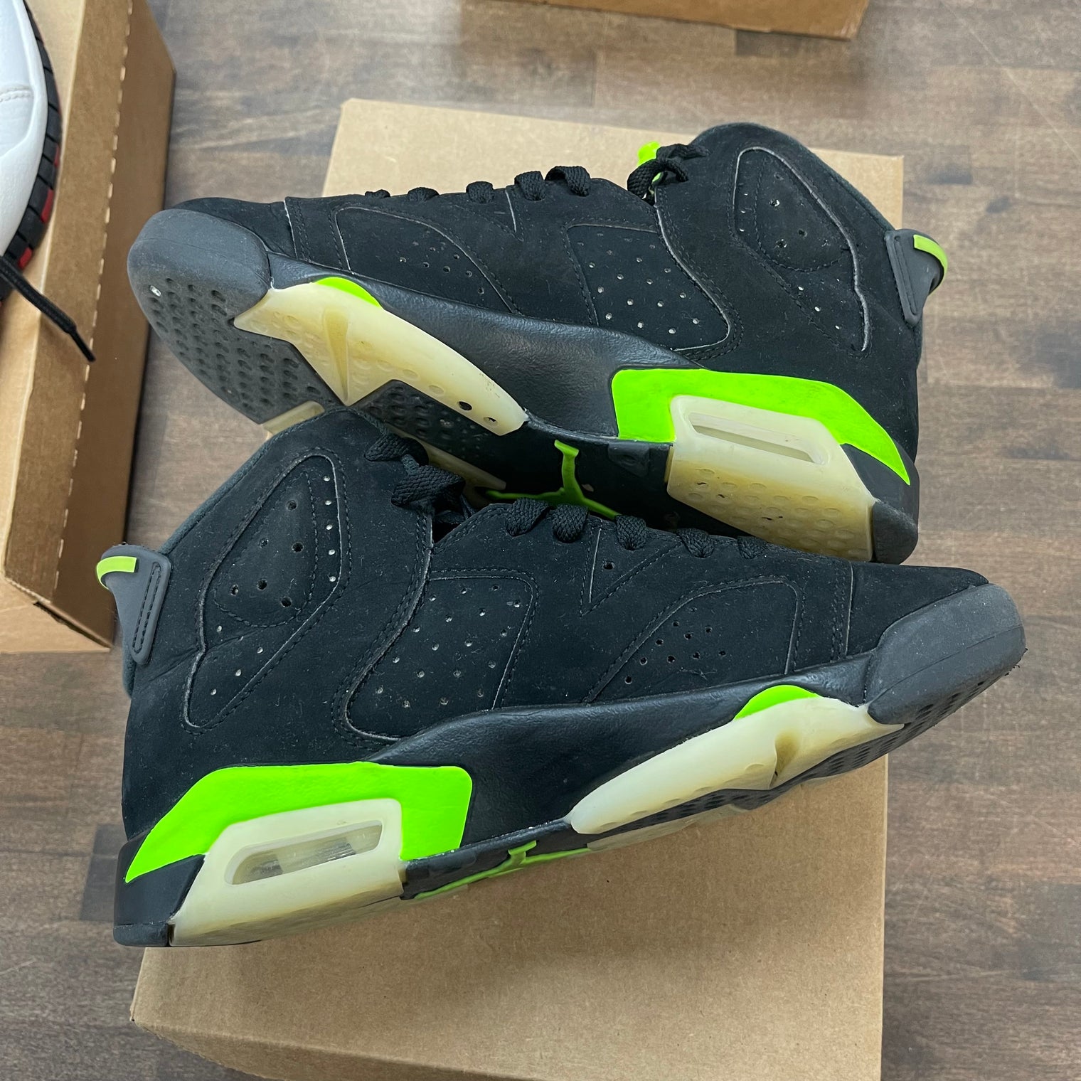 (GS) Electro Green Jordan 6 (USED,No Box)