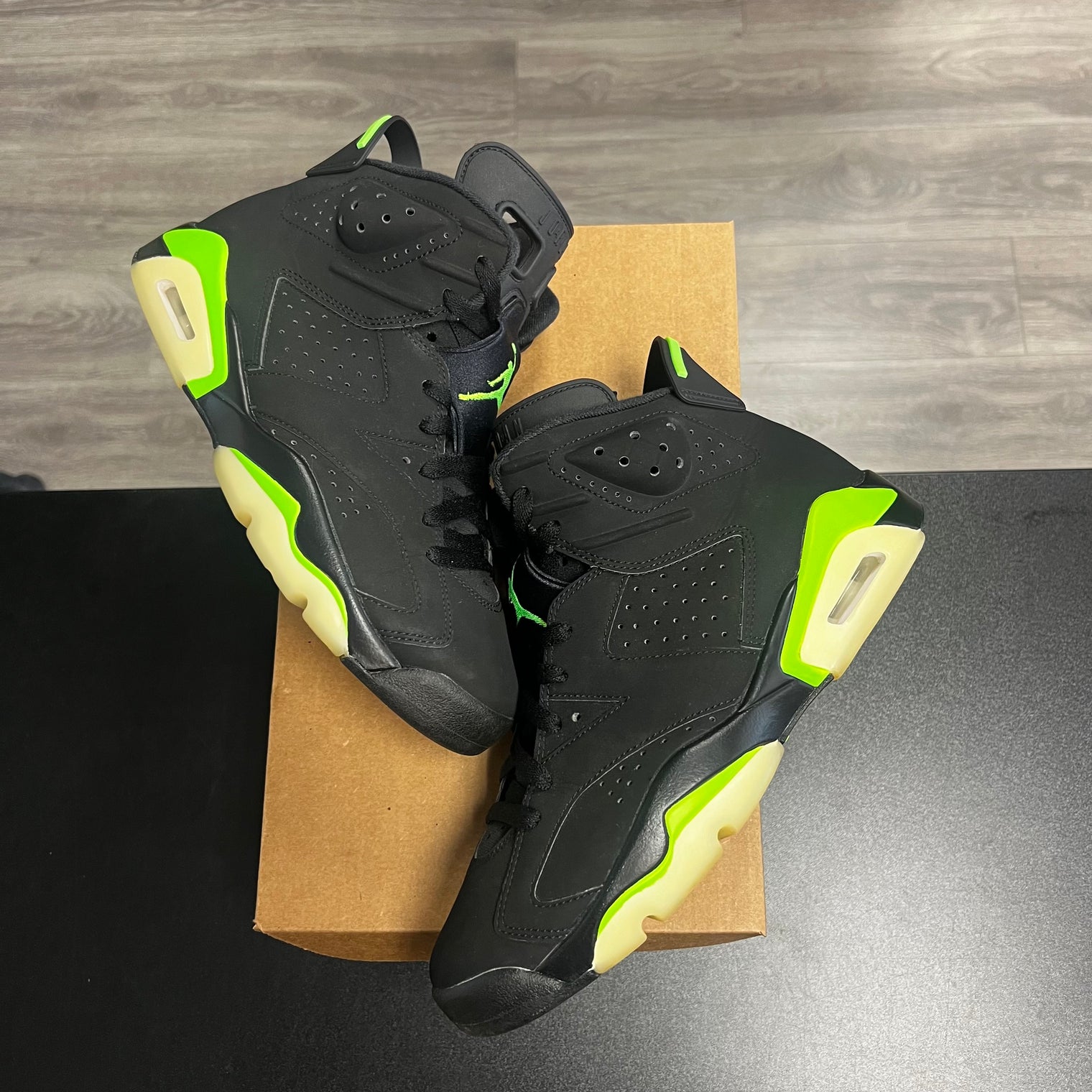 Electric Green Jordan 6 (USED, no box)