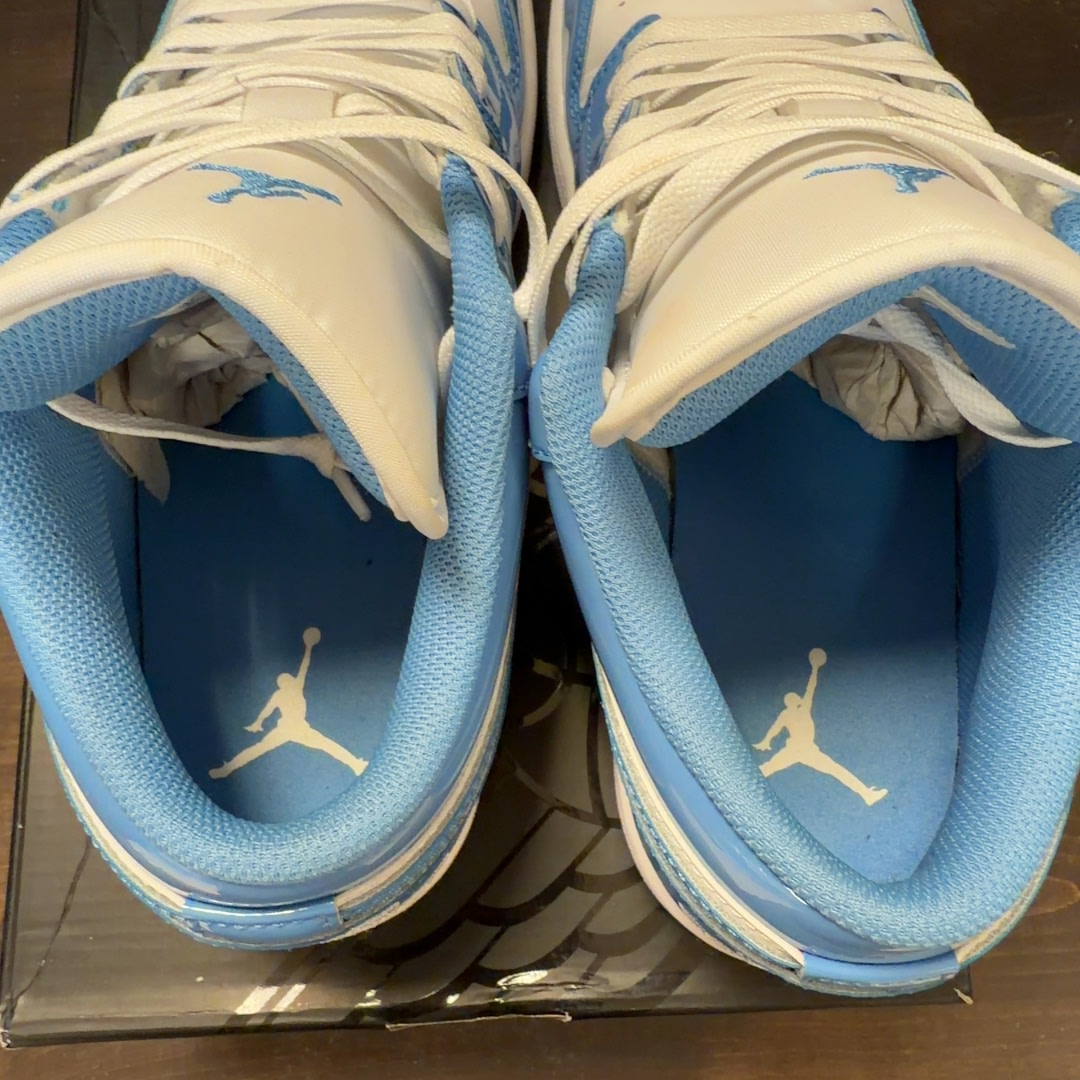 Jordan 1 Low SE White Legend Blue - Image 5