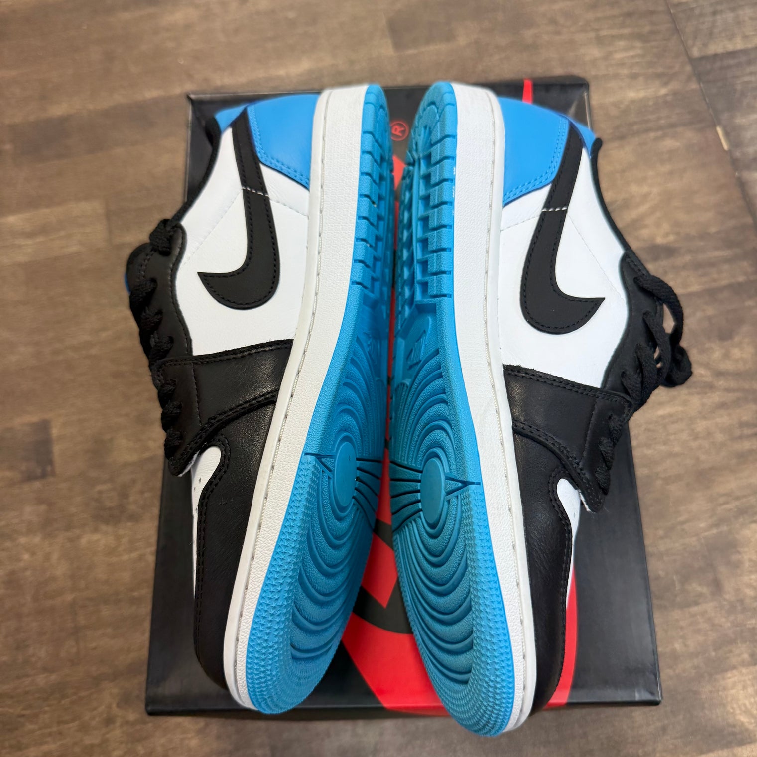 Powder Blue Jordan 1 Low OG (USED)
