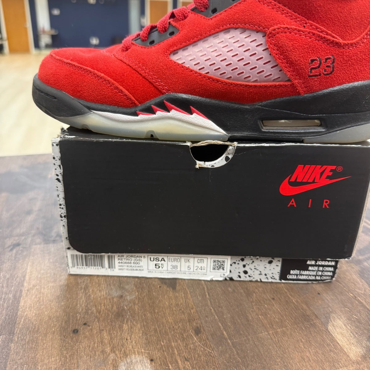 Jordan 5 Retro Raging Bull Red (2021) (GS) - Image 6