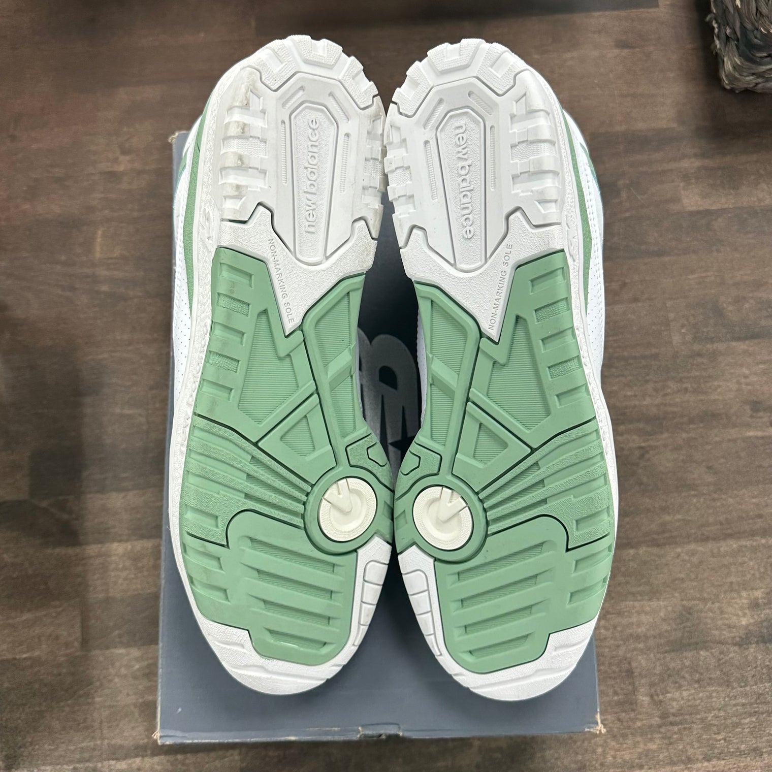 New Balance 550 White Mint Green (Lightly Worn)