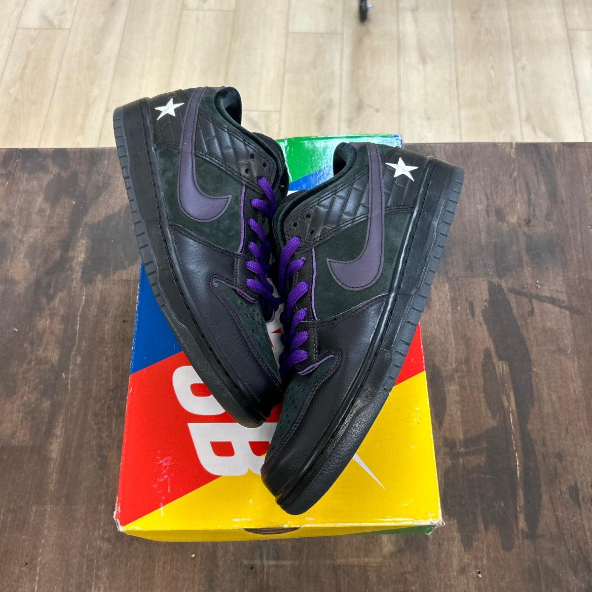 Nike SB Dunk Low Familia First Avenue - Image 1