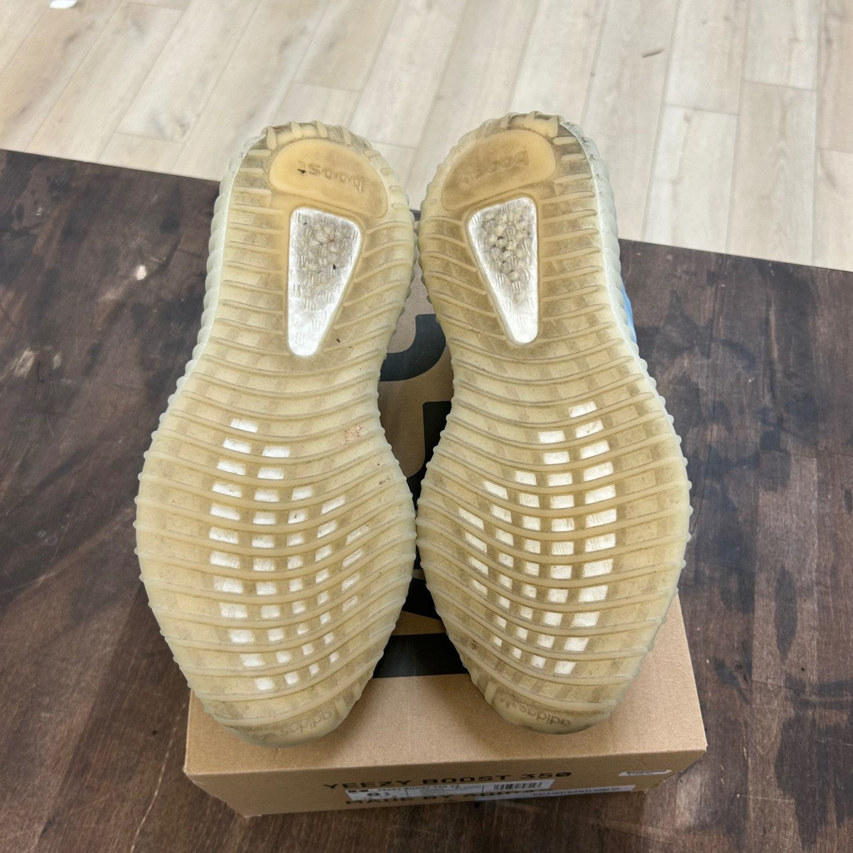 adidas Yeezy Boost 350 V2 Mono Ice - Image 4