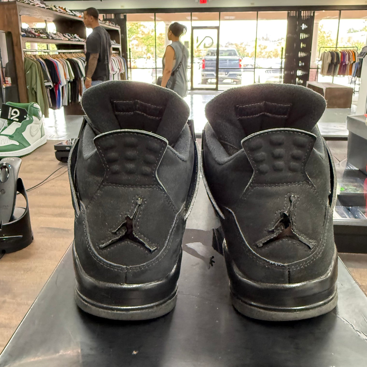 Black Cat Jordan 4 2020 (USED)