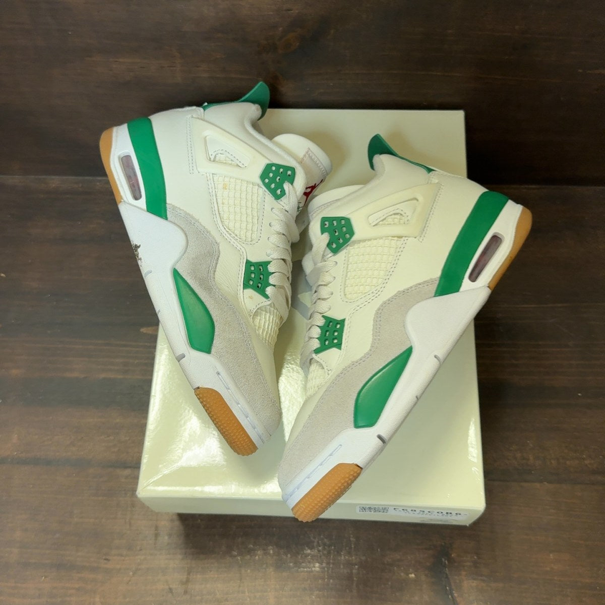 Jordan 4 Retro SB Pine Green - Image 2
