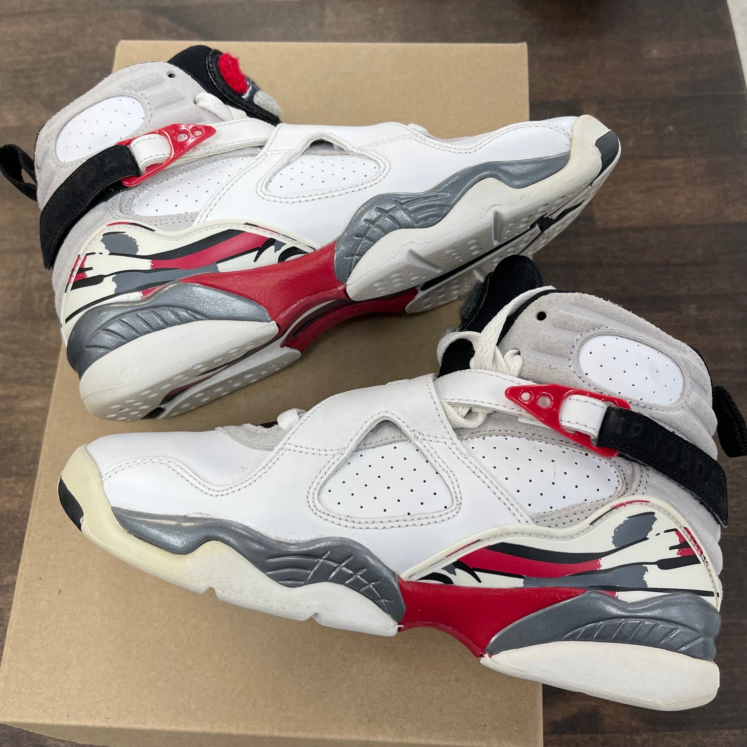Bugs Bunny Jordan 8 (2013) (GS) (USED, No Box)