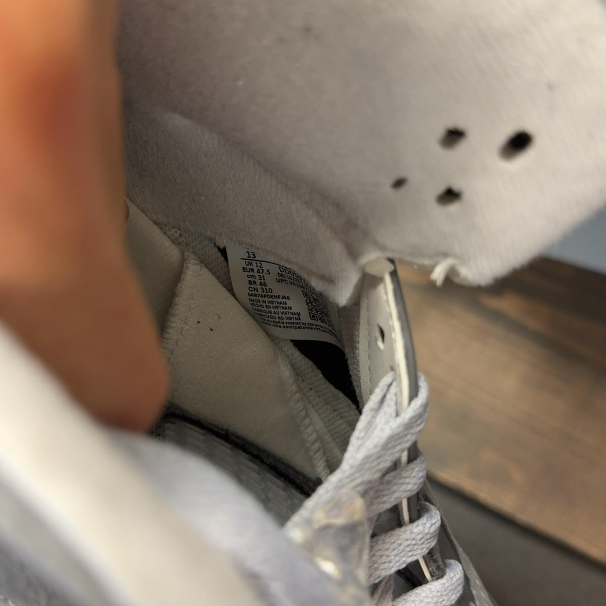 Jordan 5 Retro Wolf Grey (2026) - Image 7