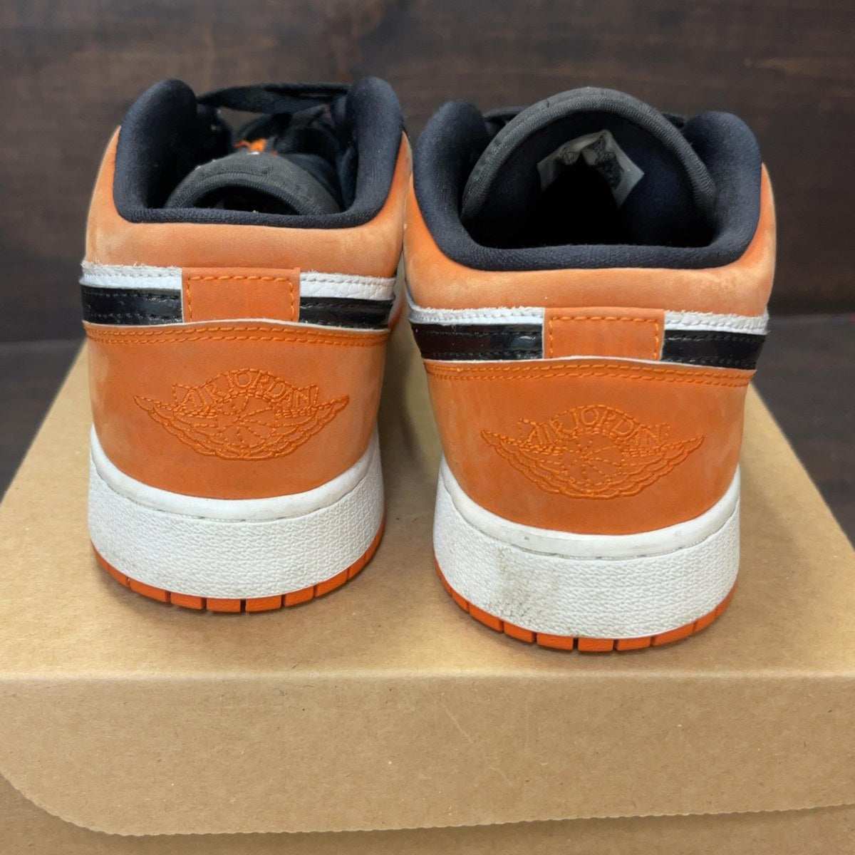 Jordan 1 Low Shattered Backboard (GS) Size 7Y (Pre-Owned) - Image 5