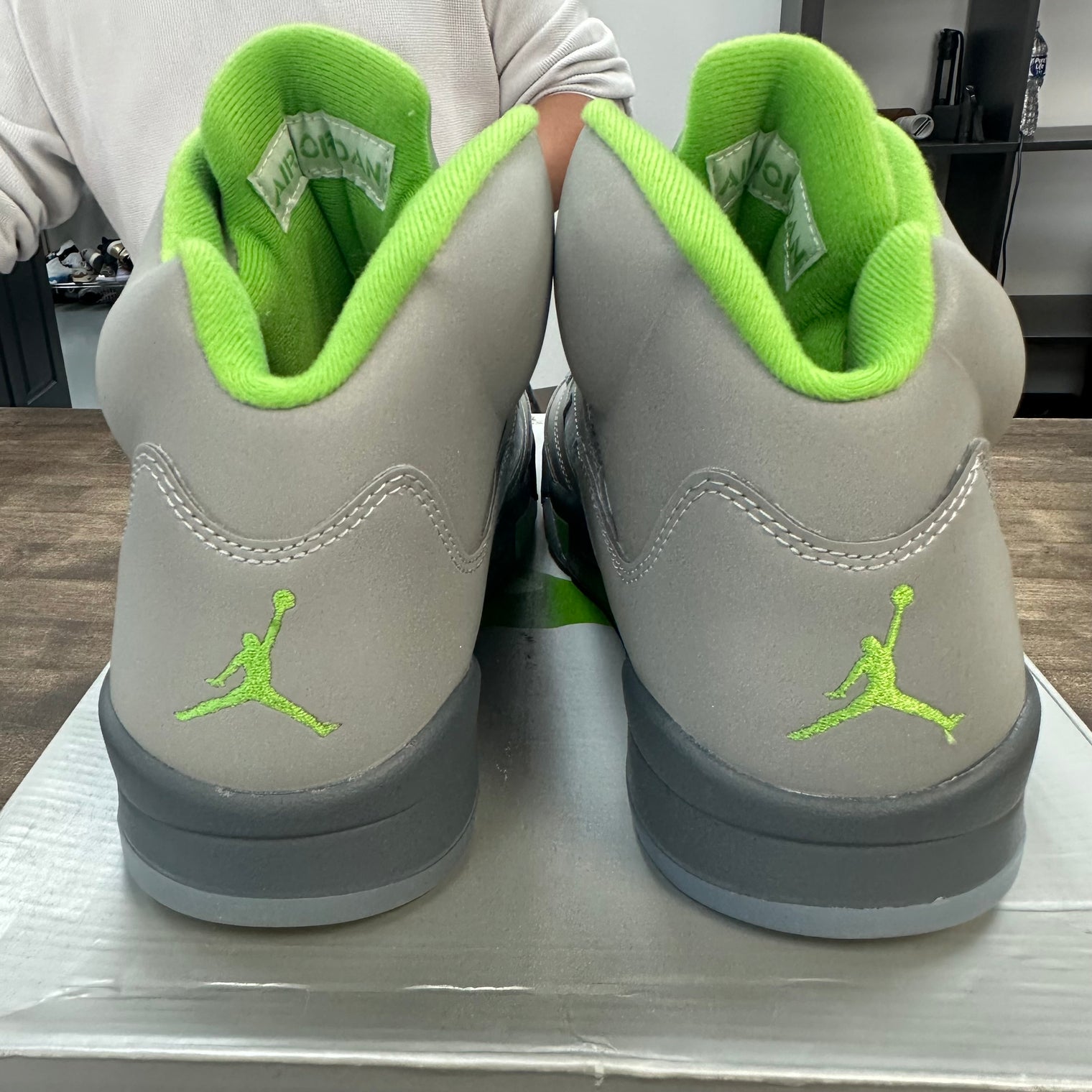 Green Bean Jordan 5 Retro (Lightly Worn)