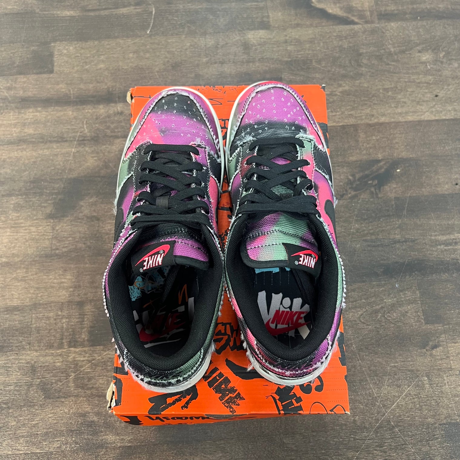 Graffiti Pink Dunk Low (USED)