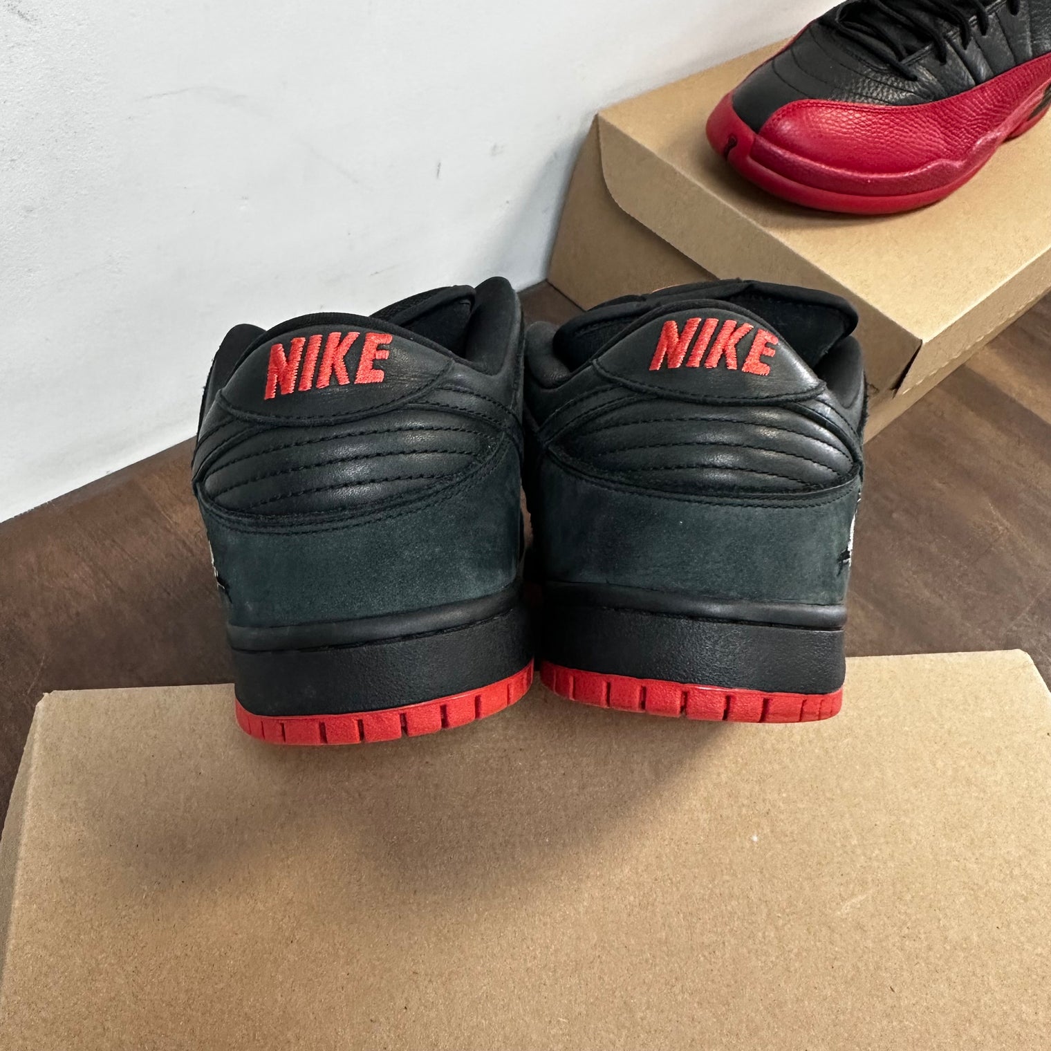 Black Pigeon Staple Nike SB Dunk Low (USED,No Box)