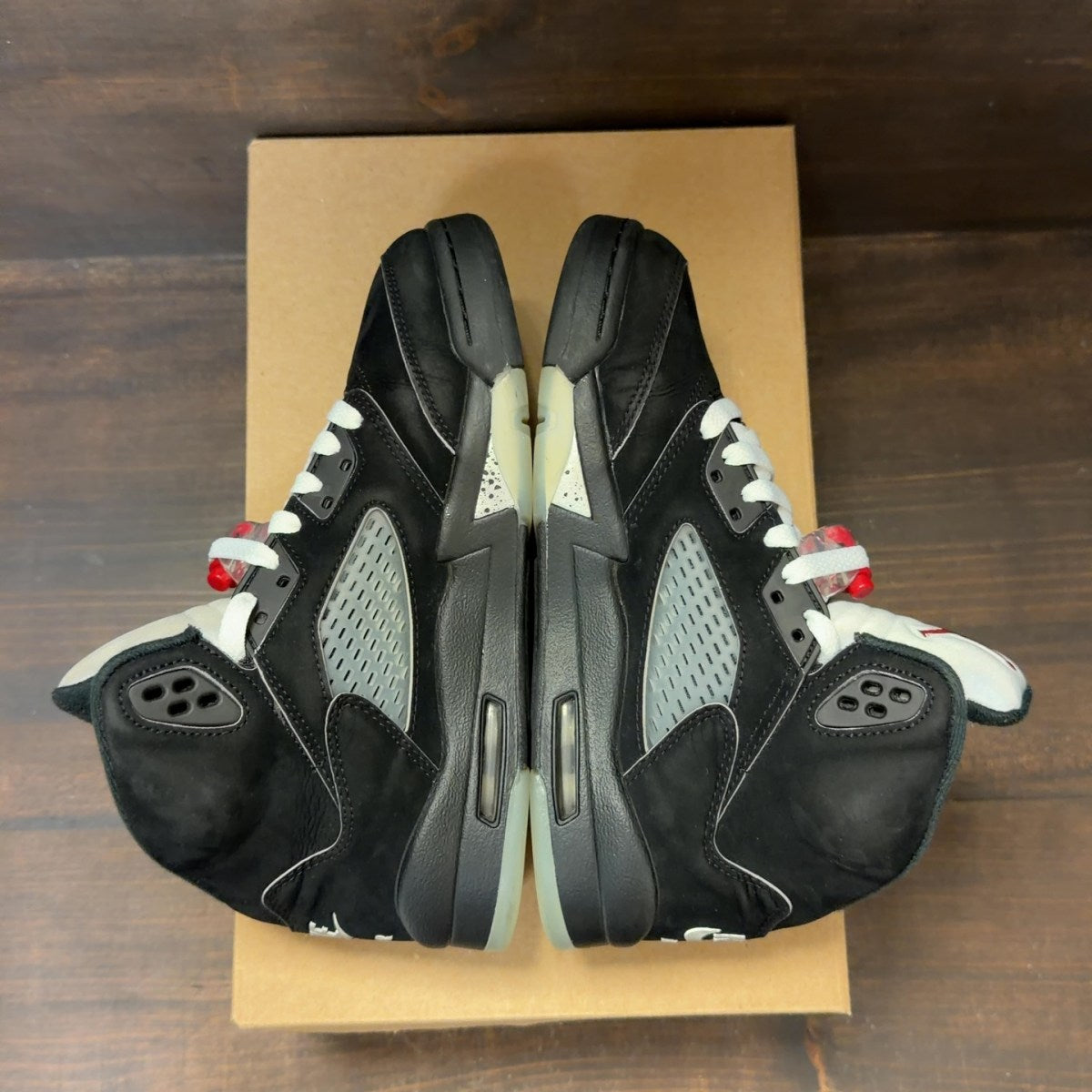 Jordan 5 Retro OG Black Metallic Reimagined (GS) Size 5Y (Pre-Owned) - Image 5