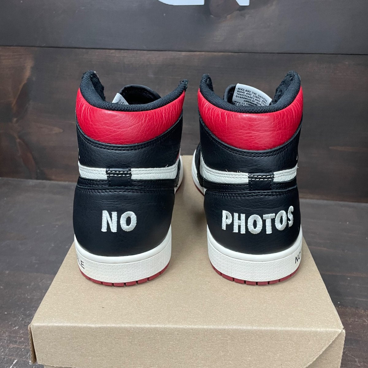 Jordan 1 Retro High Not for Resale Varsity Red Size 11 (Pre-Owned) - side
