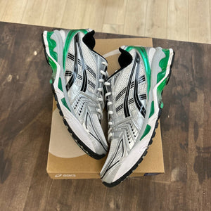ASICS Gel-Kayano 14 White Malachite Green Size 11.5 (Pre-Owned) - Image 1