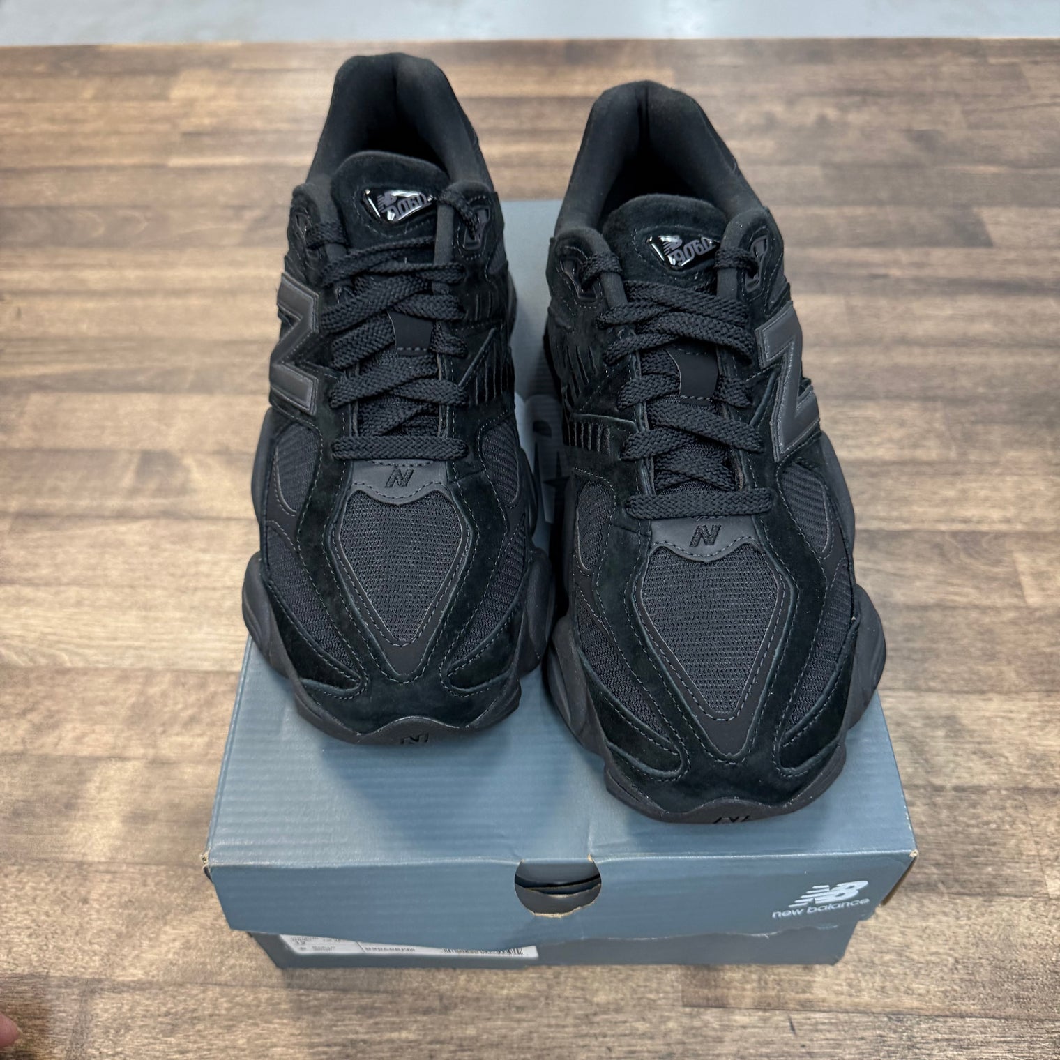 Triple Black New Balance 9060 (USED)