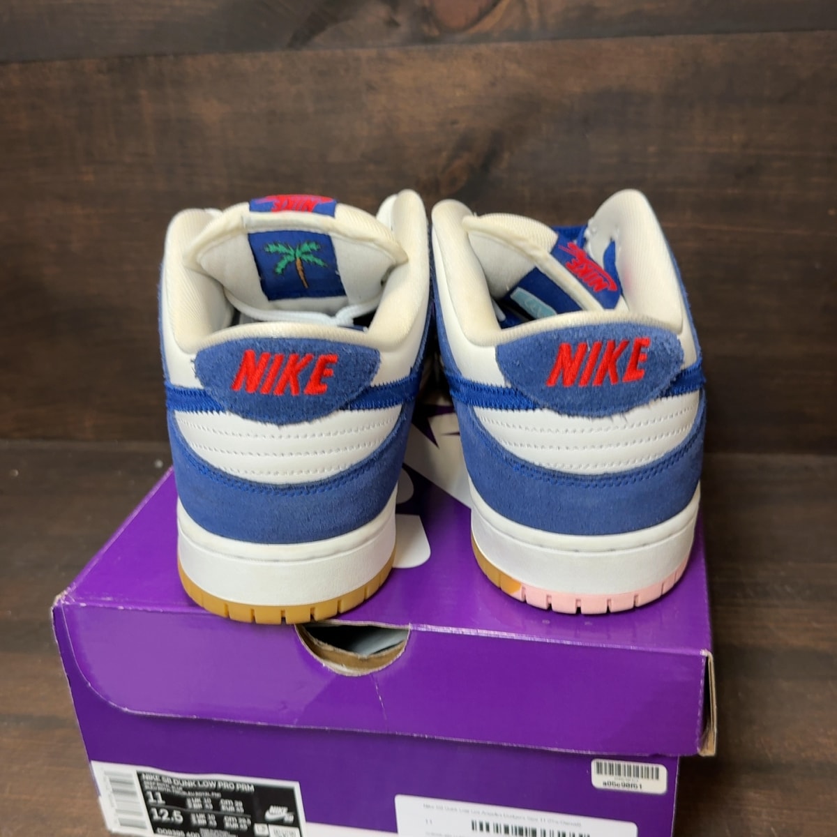 Nike SB Dunk Low Los Angeles Dodgers - Image 4