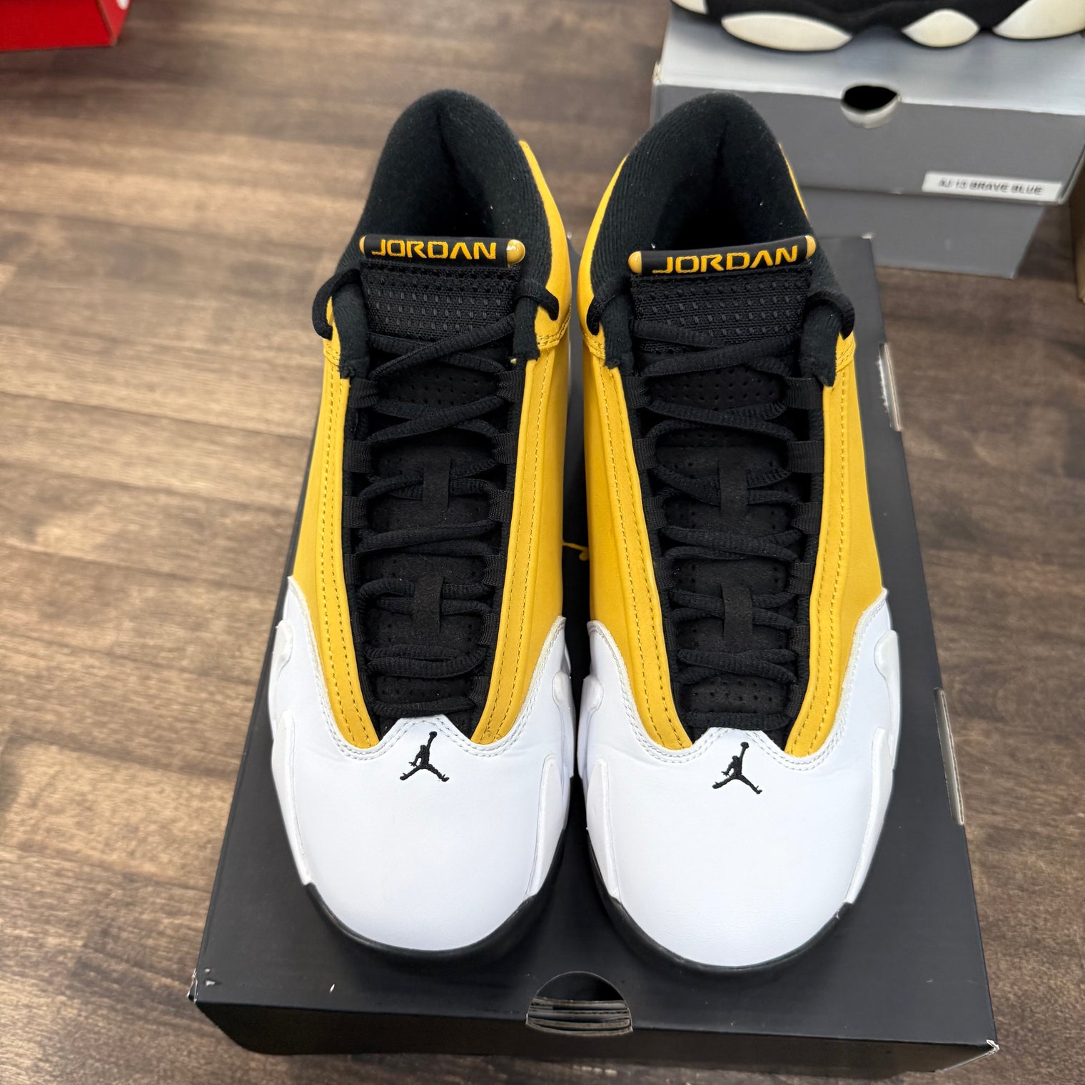 Light Ginger Jordan 14 (USED)