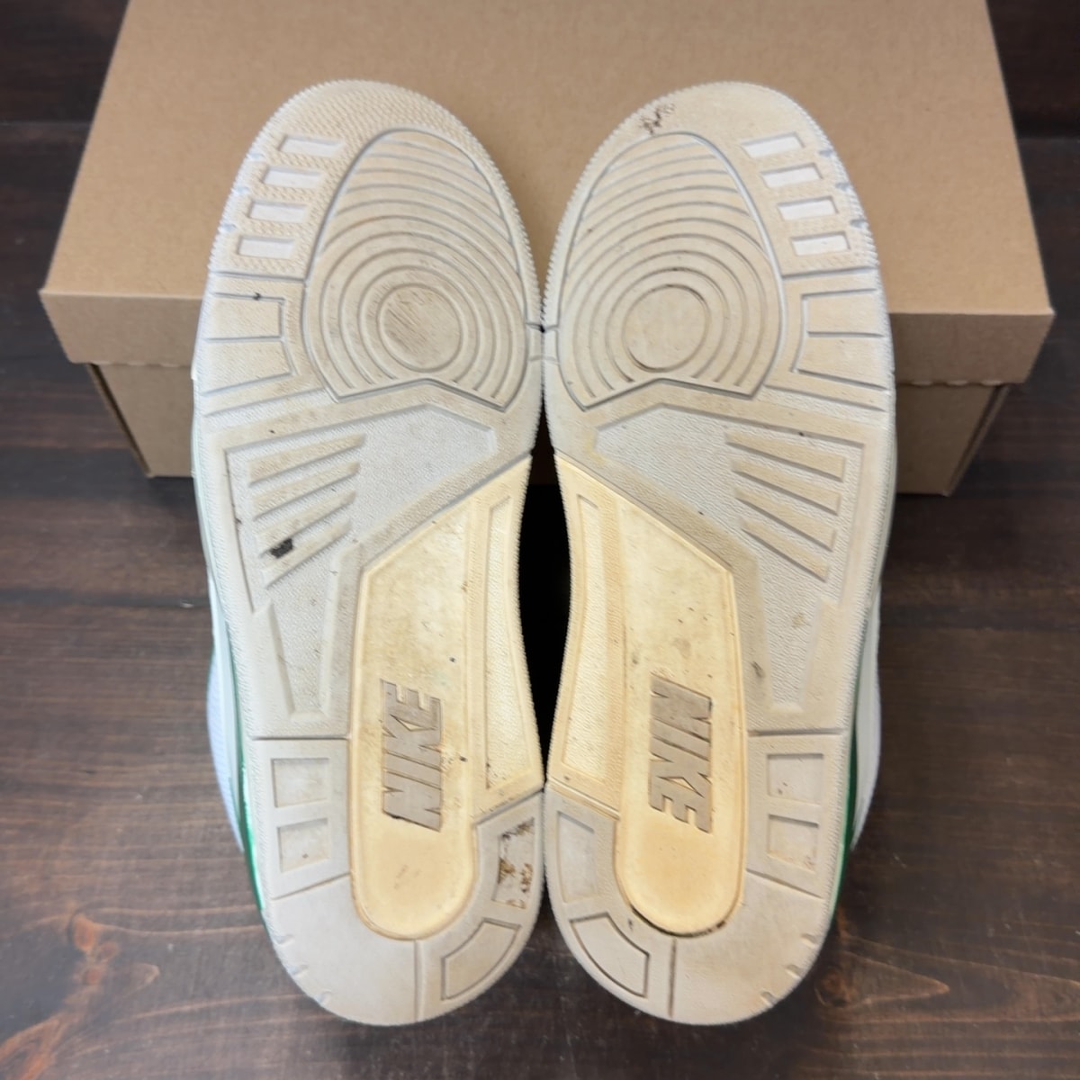 Jordan 2/3 White Pine Green Size 9 (Pre-Owned) - Image 7