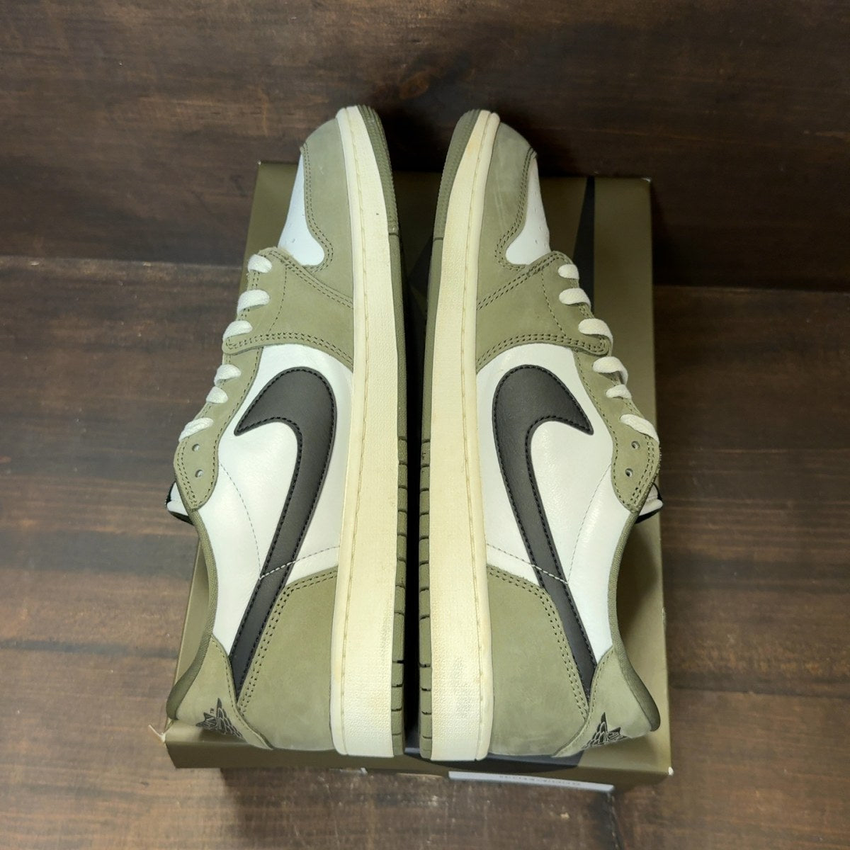 Jordan 1 Retro Low OG Medium Olive - Image 6