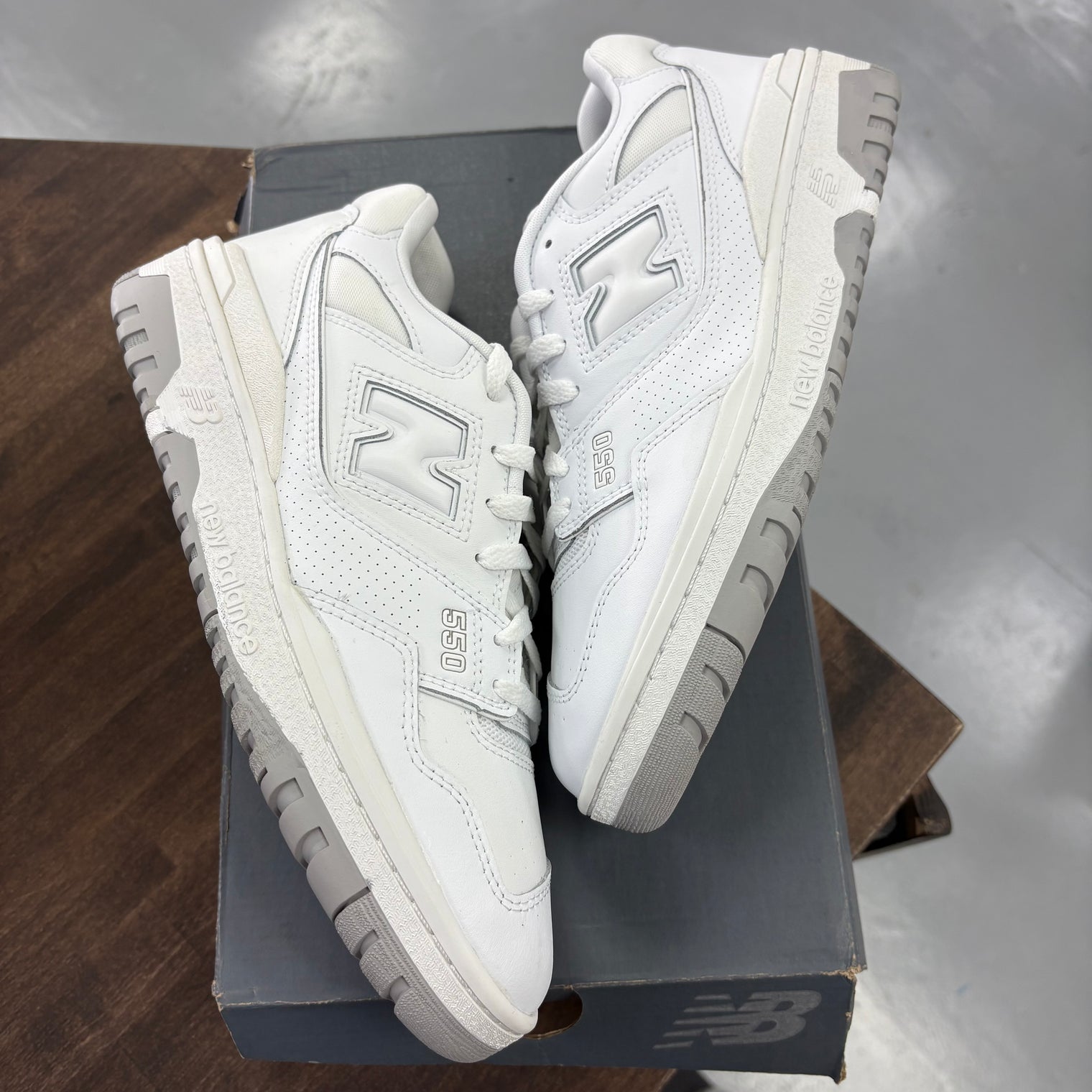 White Grey New Balance 550 (USED)