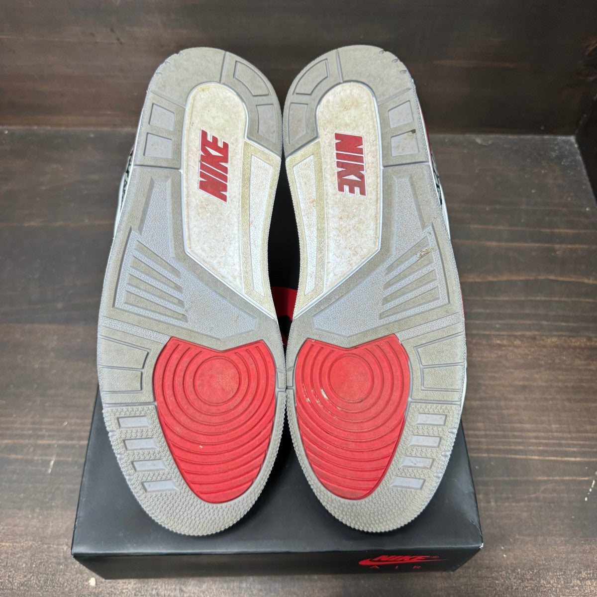 Jordan 3 Retro Fire Red (2022) - Image 6