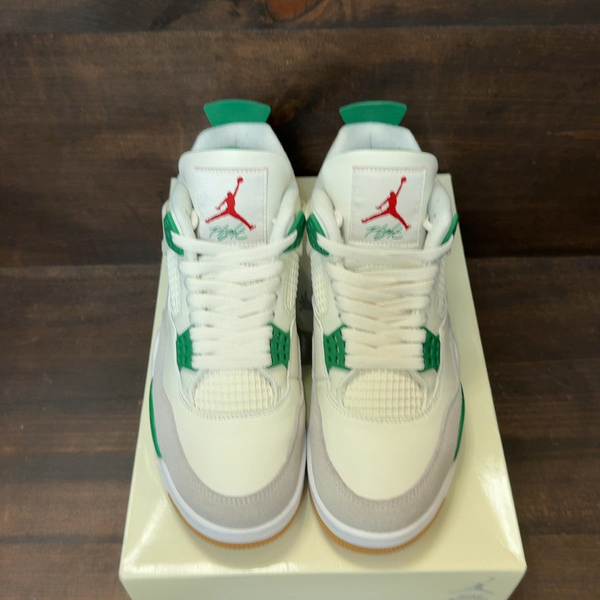 Jordan 4 Retro SB Pine Green - Image 3