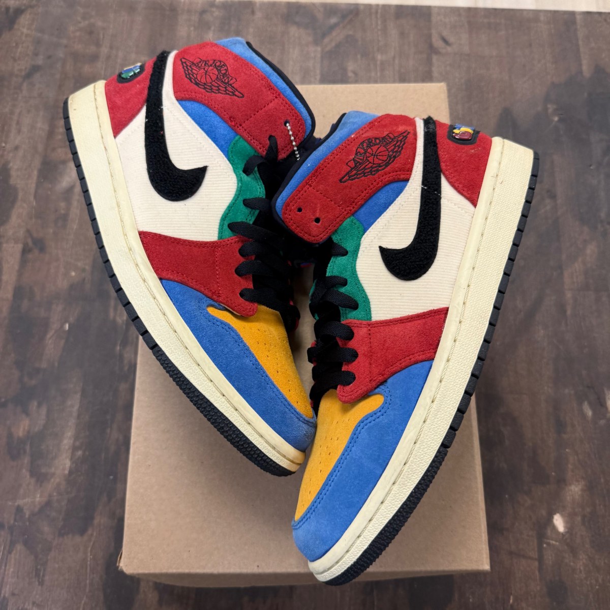 Jordan 1 Mid SE Fearless Blue the Great Size 9.5 (Pre-Owned) - Image 1