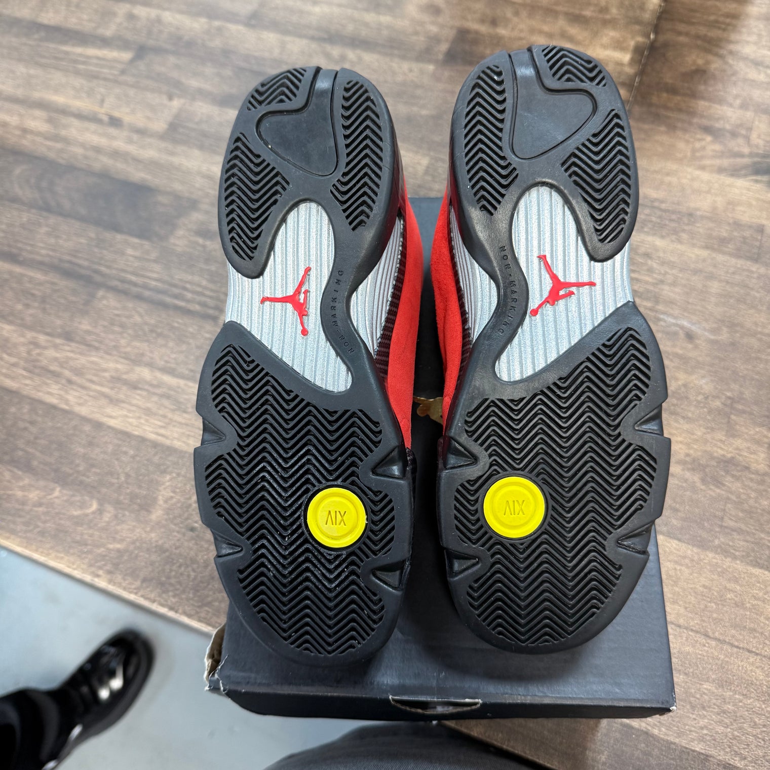 Ferrari Jordan 14 Retro (GS) (Lightly Worn)