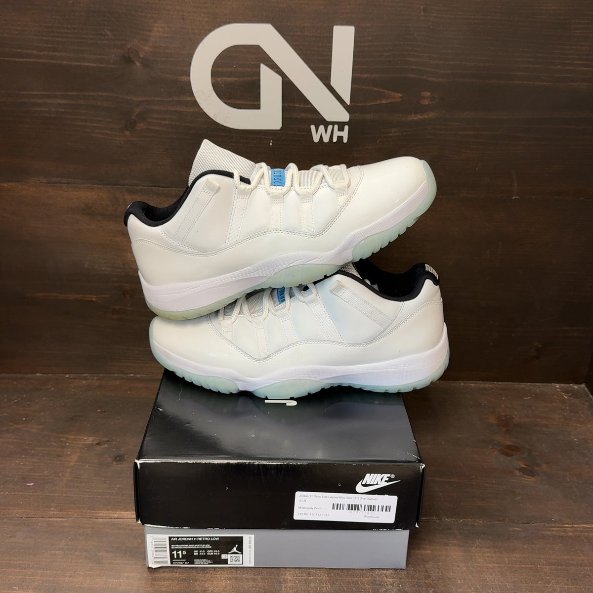 Jordan 11 Retro Low Legend Blue Size 11.5 (Pre-Owned) - front