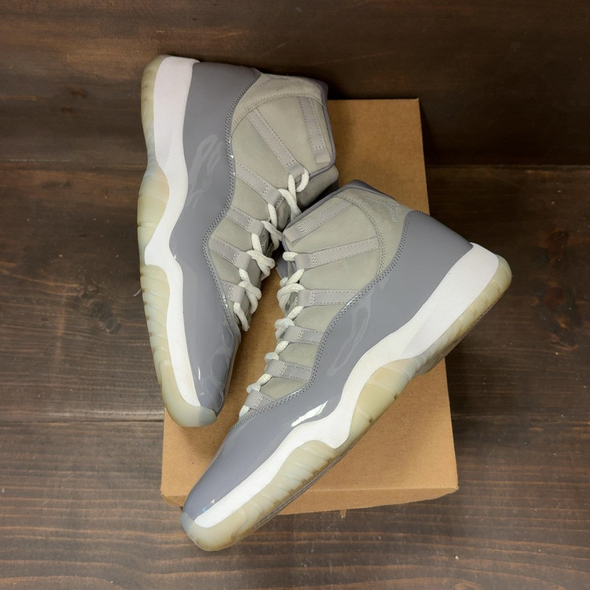 Jordan 11 Retro Cool Grey (2021) Size 11 (Pre-Owned) - Image 2