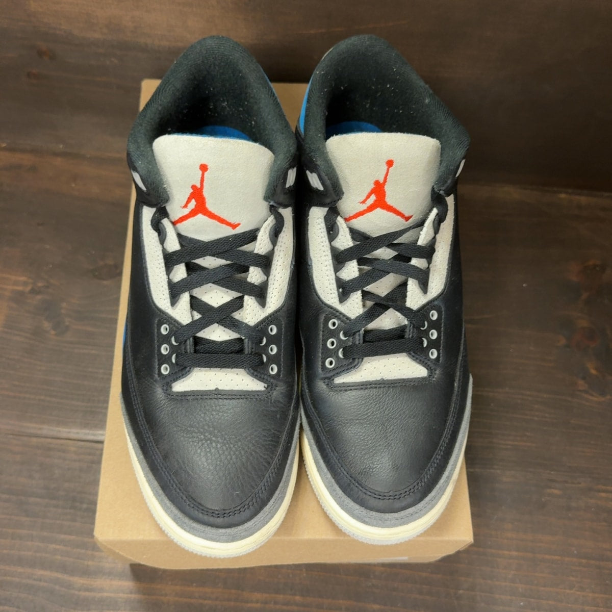 Jordan 3 Retro OG Rare Air Size 10 (Pre-Owned) - Image 3