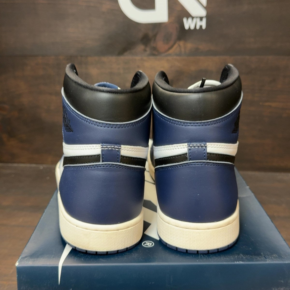 Jordan 1 Retro High OG Midnight Navy - Image 5