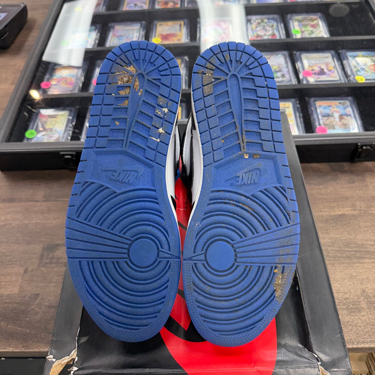 Royal Toe Jordan 1 High Retro (USED)