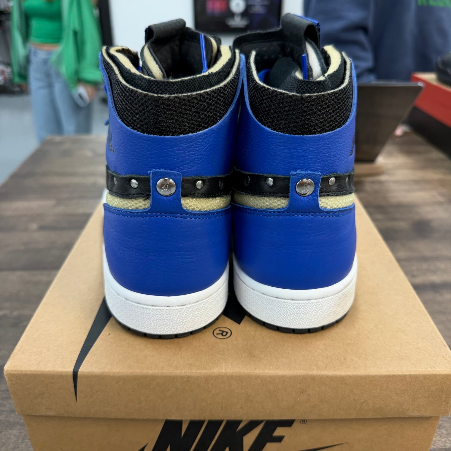 Zoom Sisterhood Jordan 1 Retro High (Women's) (USED)