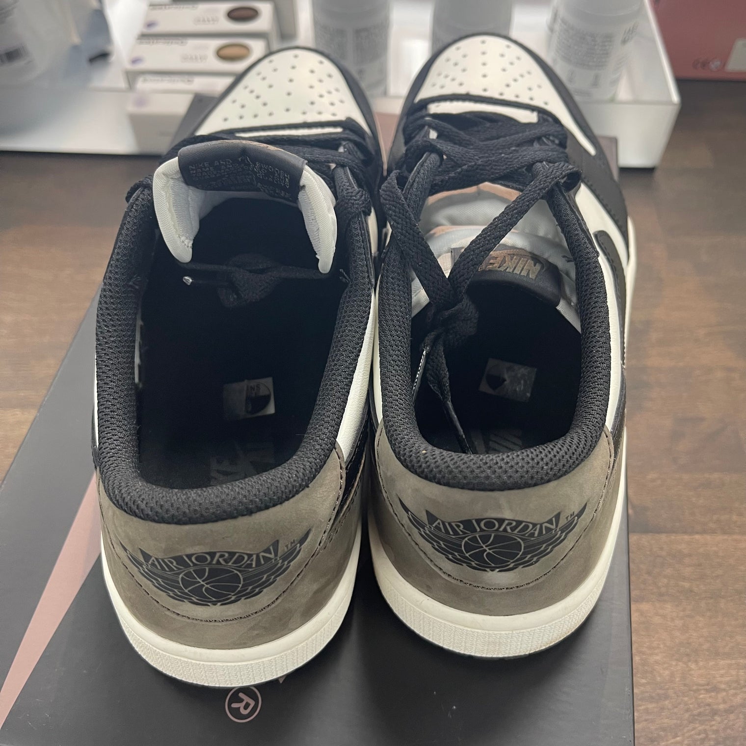 Mocha Jordan 1 Low OG (USED)