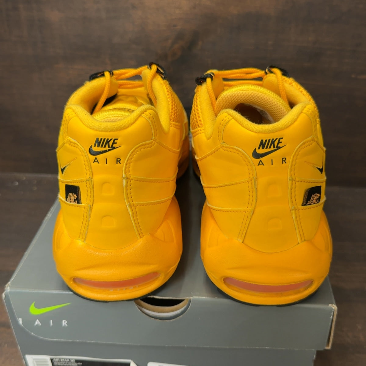 Nike Air Max 95 NYC Taxi - Image 4