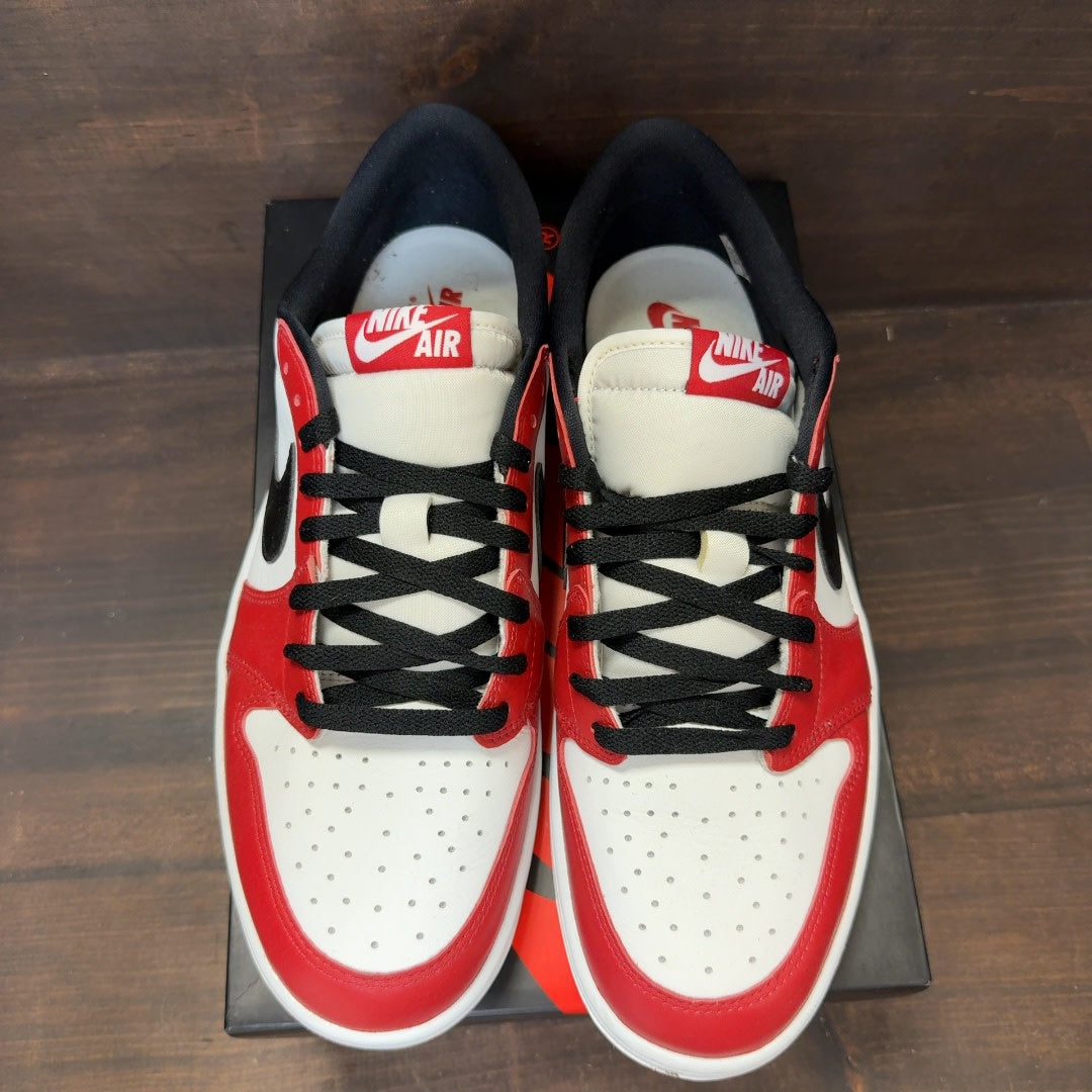 Jordan 1 Retro Low OG Chicago (2025) - Image 3