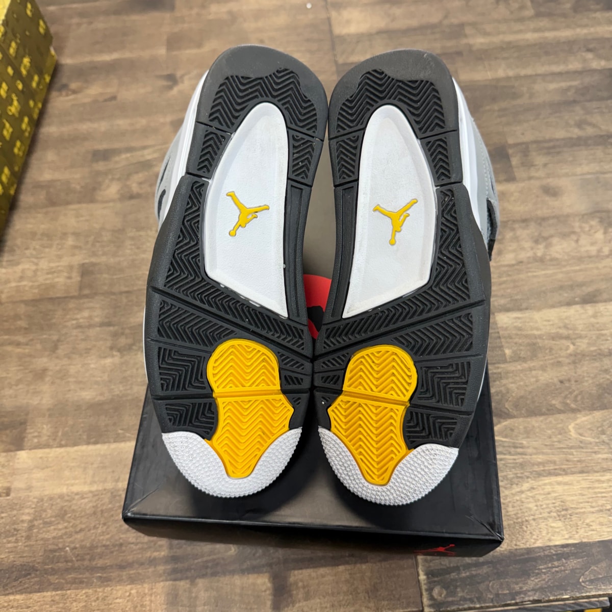 Jordan 4 Retro Cool Grey (2019) - Image 5