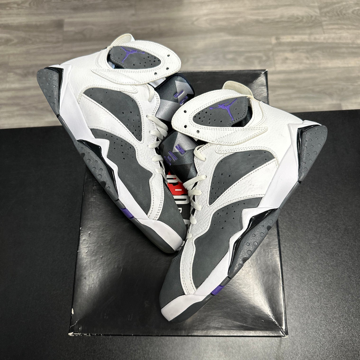 Flint Jordan 7 (USED)