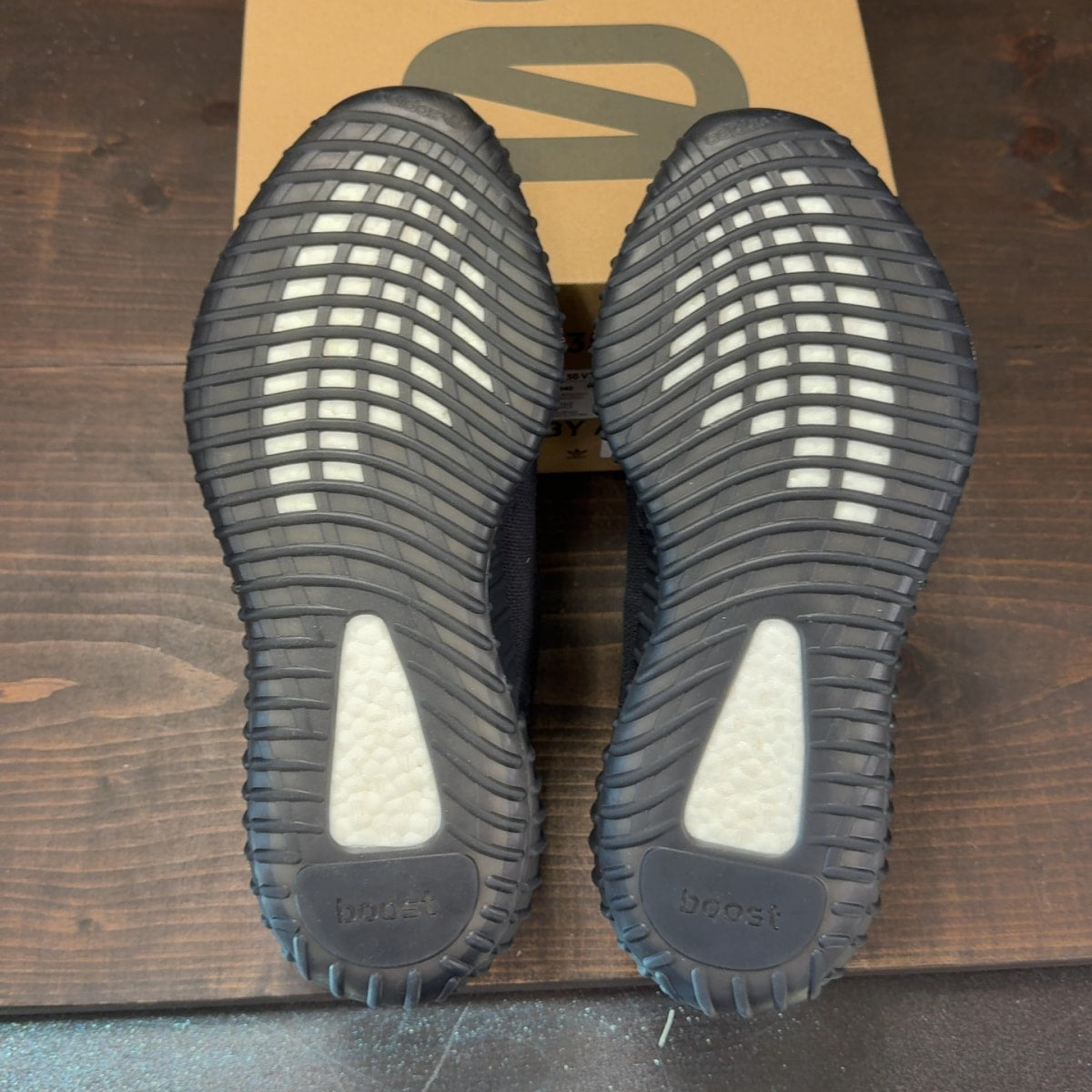 adidas Yeezy Boost 350 V2 Onyx - Image 8