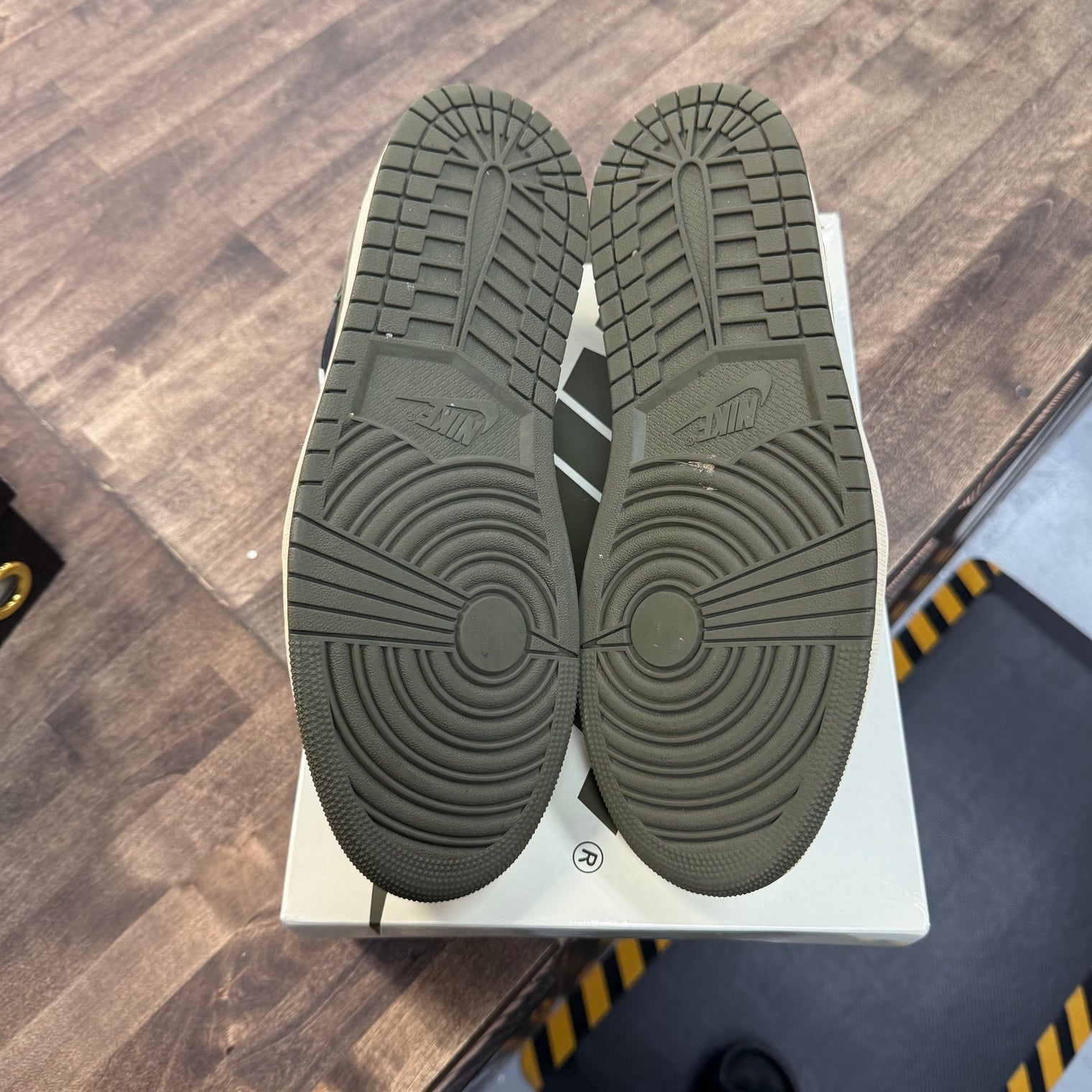 Travis Scott Olive Jordan 1 Retro Low OG SP (W) (Used)