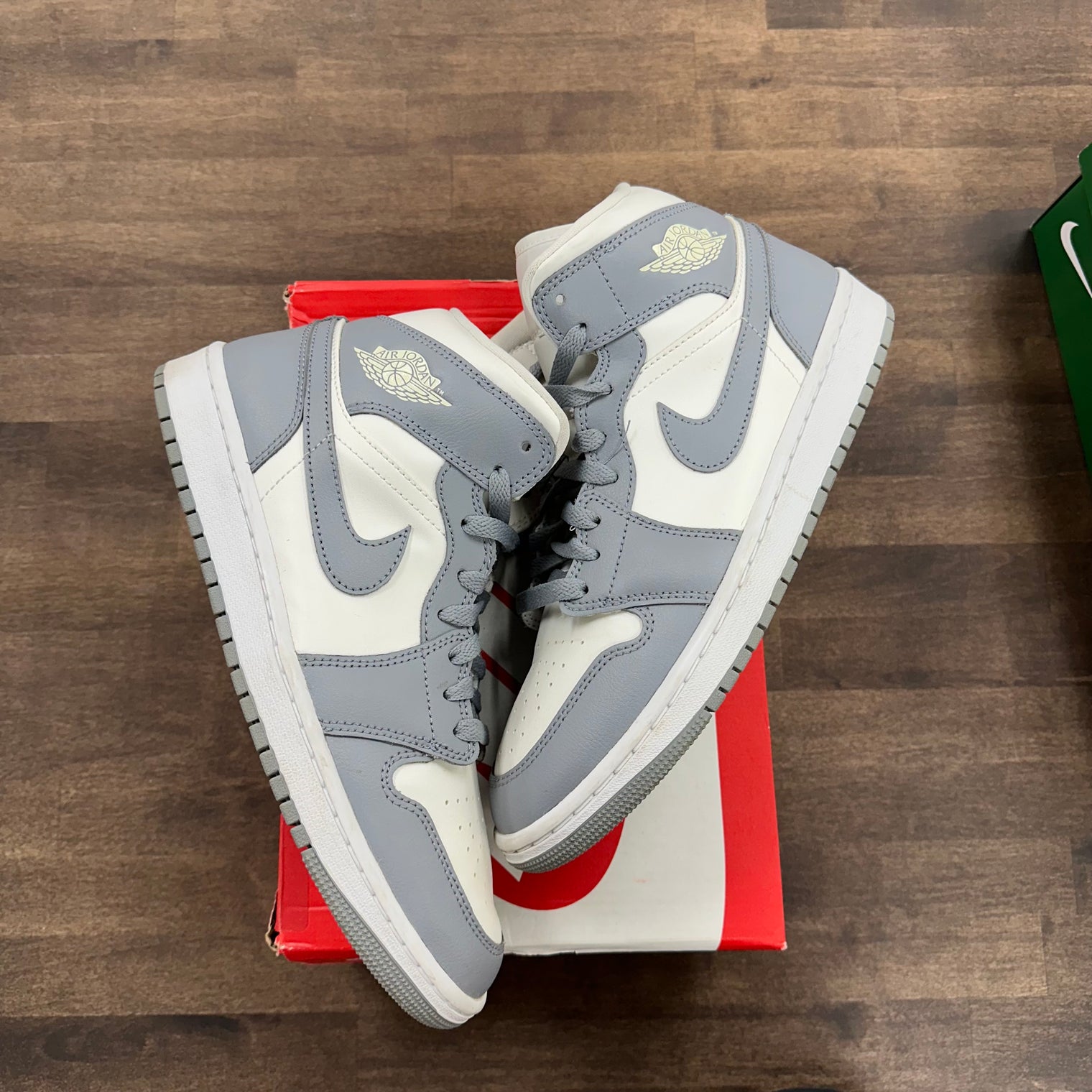 Stealth Jordan 1 Mid (W) (USED, Replacement Box)