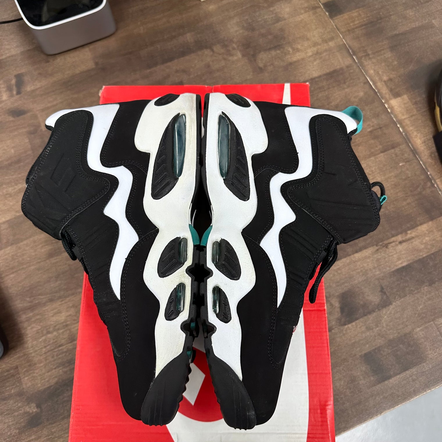 White Freshwater Air Griffey Max 1 (2021) (USED)