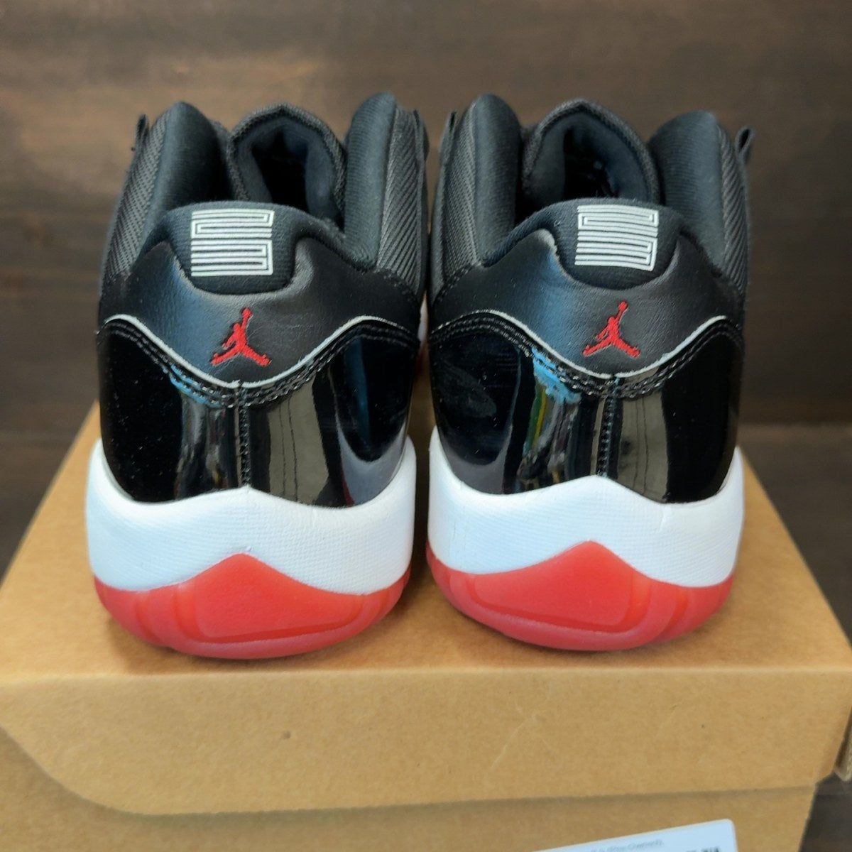 Jordan 11 Retro Low Bred (2025) Size 8.5 (Pre-Owned) - Image 5