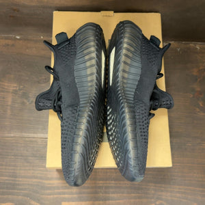 adidas Yeezy Boost 350 V2 Onyx - Image 4