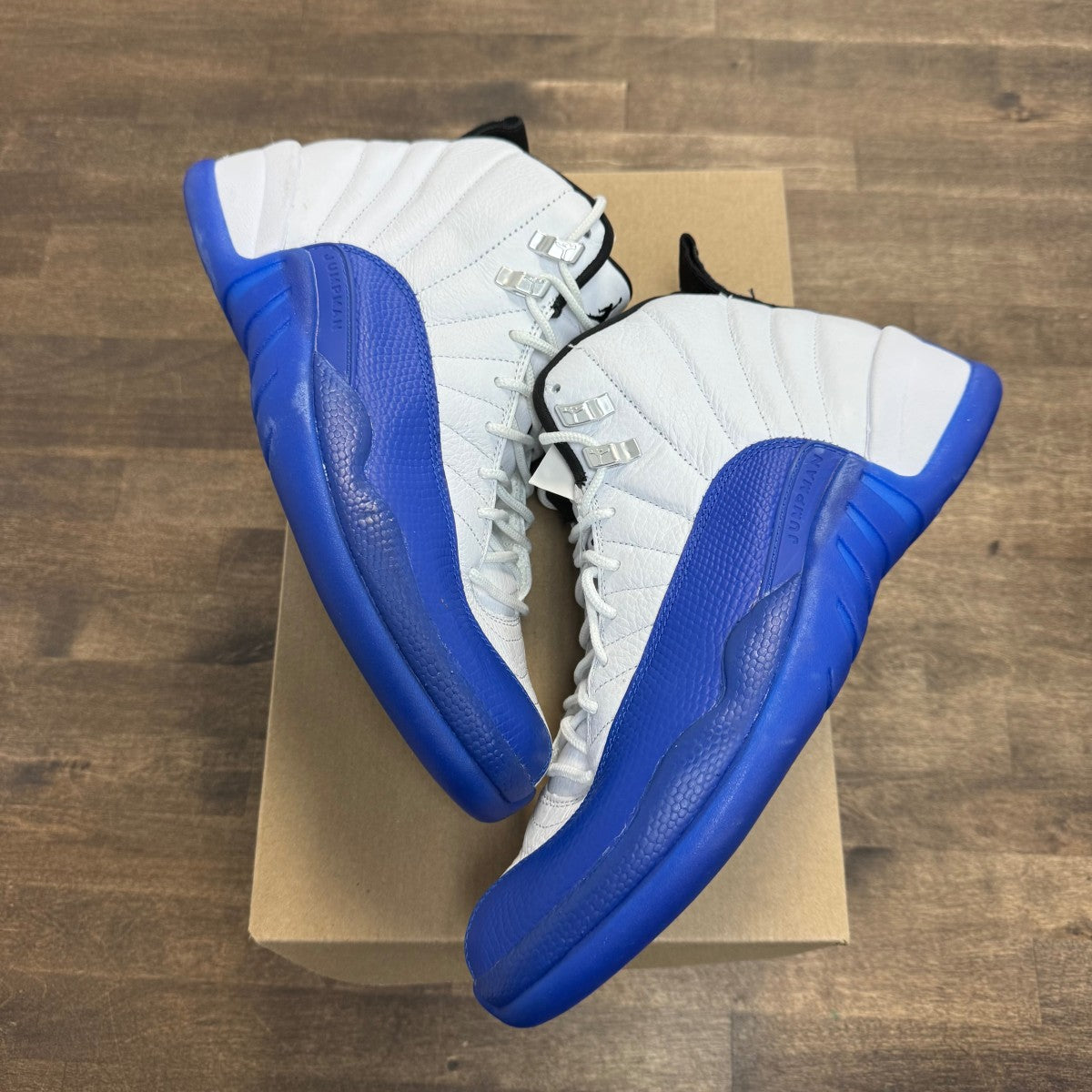 Jordan 12 Retro Blueberry Size 9.5 (Pre-Owned) - Image 1