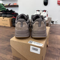 Mauve Yeezy 700 (USED, No Box)